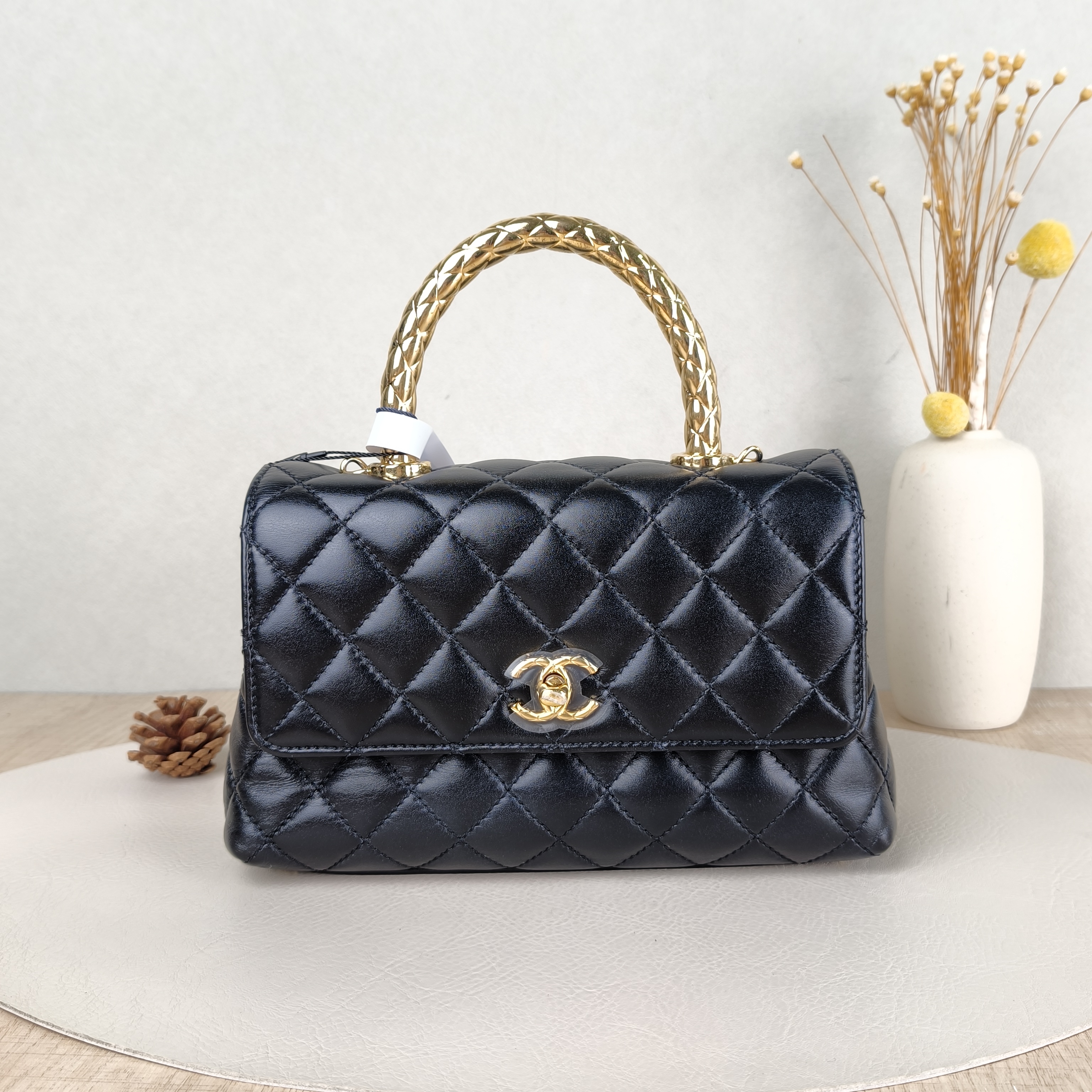 Chanel Crossbody Bag Coco Handle​Black Calfskin Small24 × 10 × 14 cm