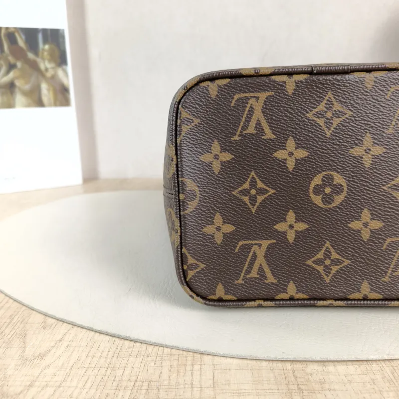 Louis Vuitton Top Handle Bag ALL IN BB Monogram PVC BB 16 × 12 × 18 cm — detail view 5 of 12