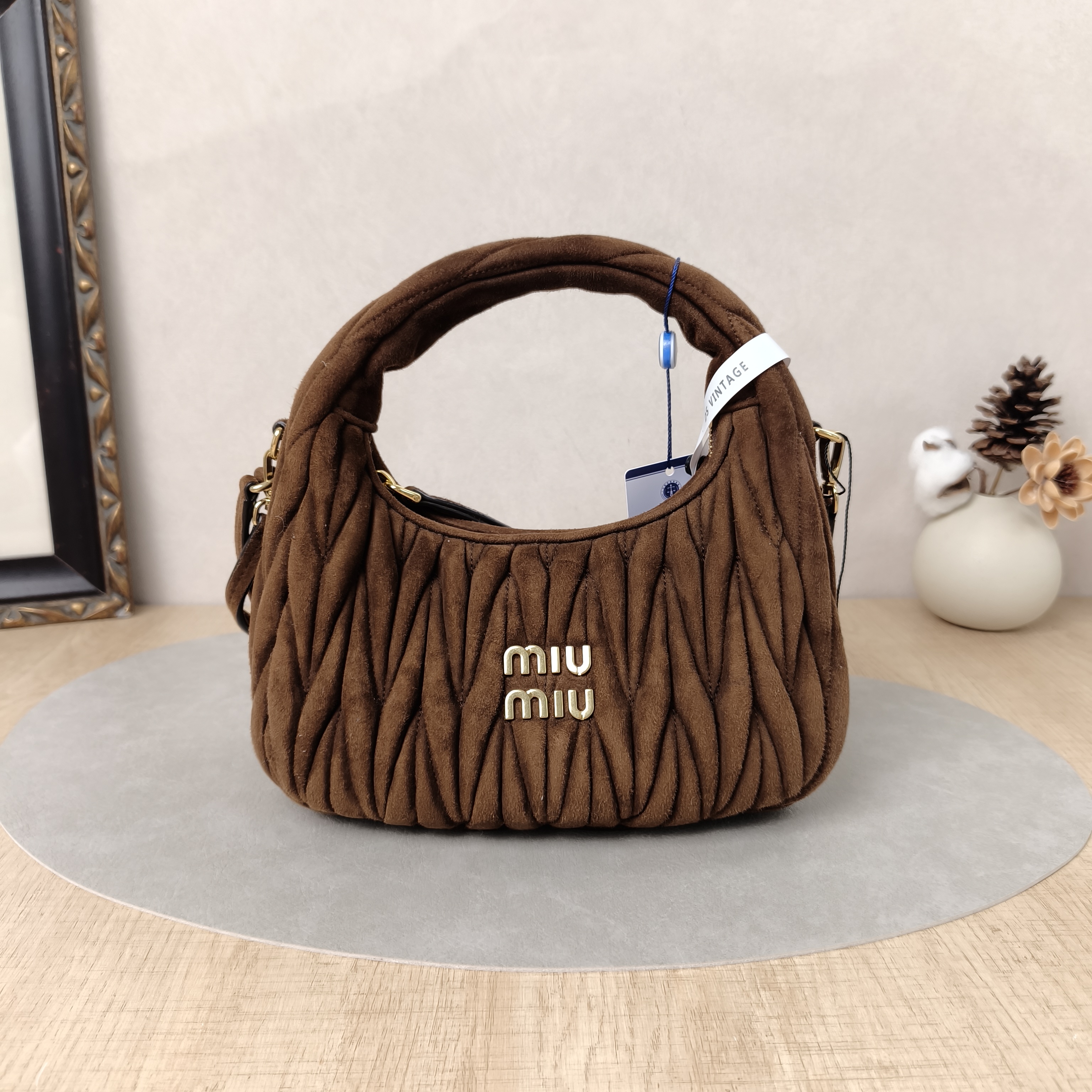 Miumiu Shoulder Bag Wander Matelassé Hobo Brown Suede20 × 6 × 17 cm