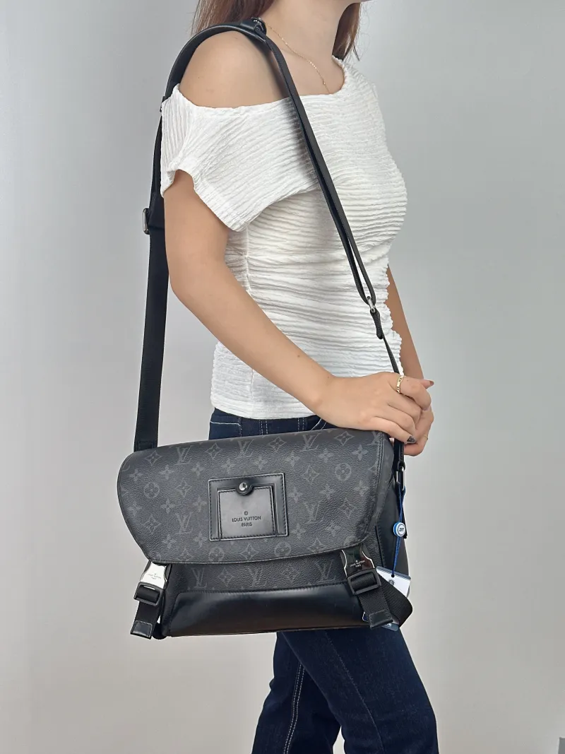 Louis Vuitton Crossbody Bag Voyager Messenger Bag Monogram PVC Small33 × 11 × 22.5 cm — on-model view 2 of 2