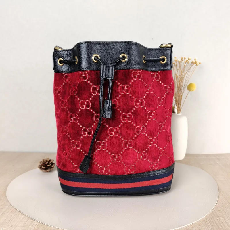 GUCCI Crossbody Bag Bucket Bag Red Velvet One Size 26 × 12 × 31 cm