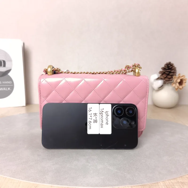 Chanel Crossbody Bag woc Pink Calfskin One Size19.2 × 3.5 × 12.3 cm — cover view 4 of 5