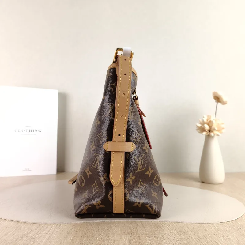 Louis Vuitton Crossbody Bag Carryall Monogram PVC Small 29 × 12 × 24 cm — detail view 8 of 11