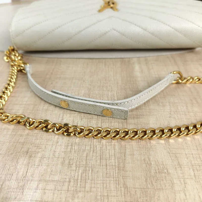 SAINT LAURENT Crossbody Bag CASSANDRE ENVELOPE White Calfskin 22.5 × 4 × 14 cm — detail view 5 of 13