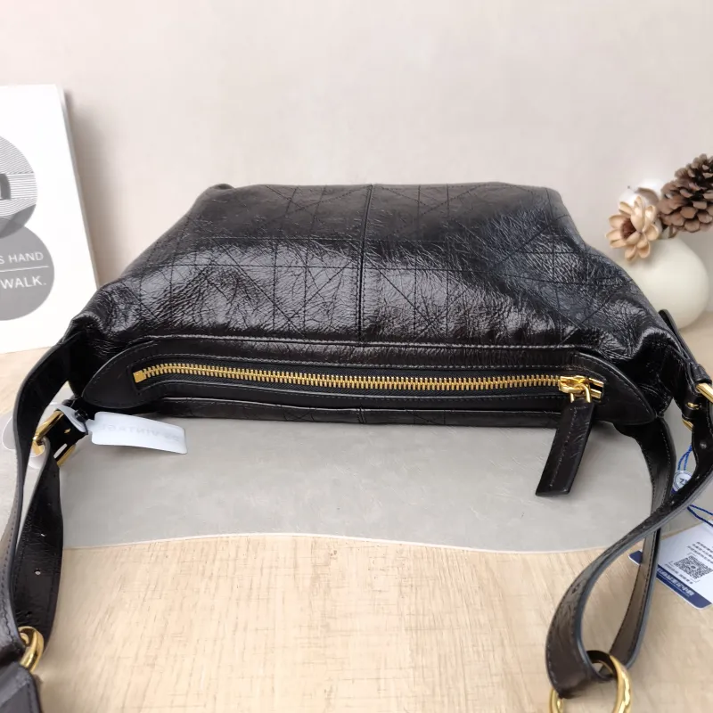 DIOR Shoulder Bag D-Journey Shoulder Bag Hobo Black Calfskin Medium 33 × 15 × 16 cm — detail view 6 of 15