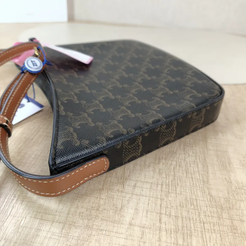 CELINE Shoulder Bag Croque Hobo Monogram PVC Medium18.5 × 2 × 15.5 cm — detail view 4 of 9