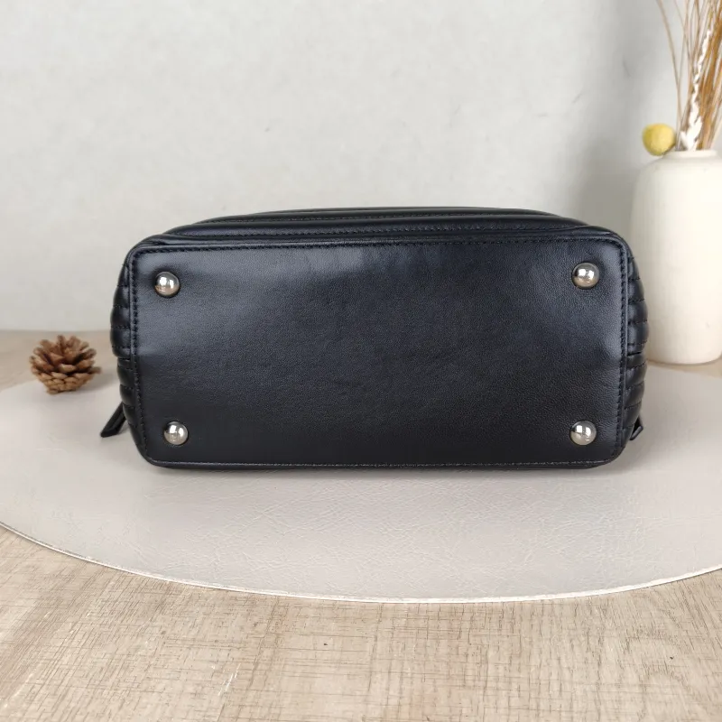 FENDI Crossbody Bagdotcom click Top Handle Bag Black Lambskin One Size23 × 11 × 15 cm — cover view 2 of 5