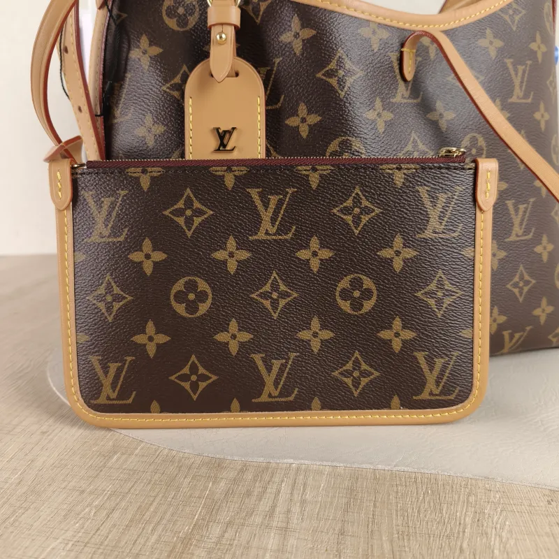Louis Vuitton Crossbody Bag Carryall Monogram PVC Small 29 × 12 × 24 cm — detail view 8 of 11