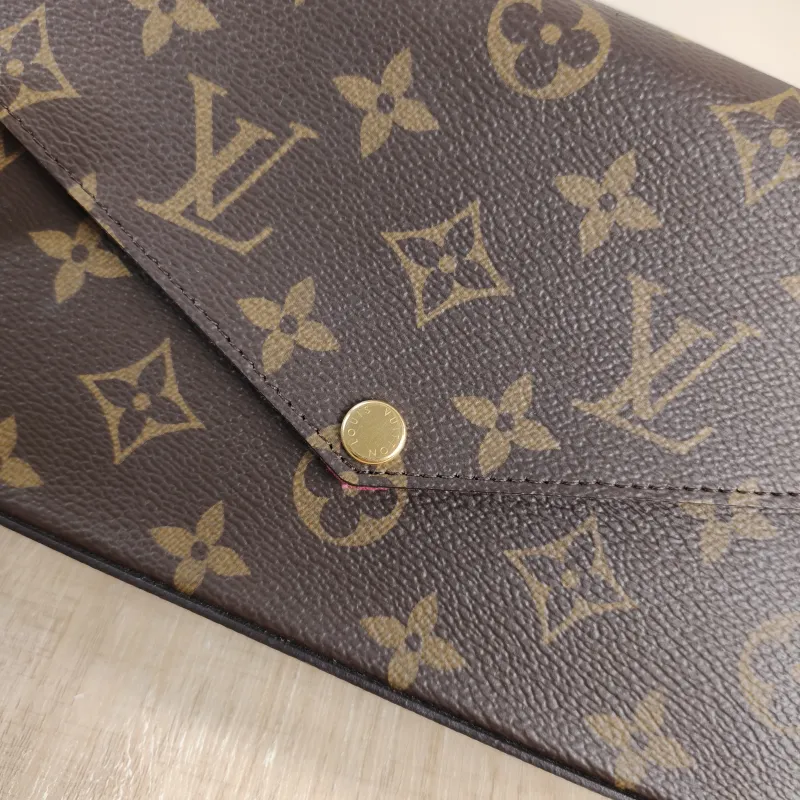 Louis Vuitton Crossbody Bag Pochette Félicie Monogram PVC Small 21 × 3 × 12 cm — detail view 1 of 15