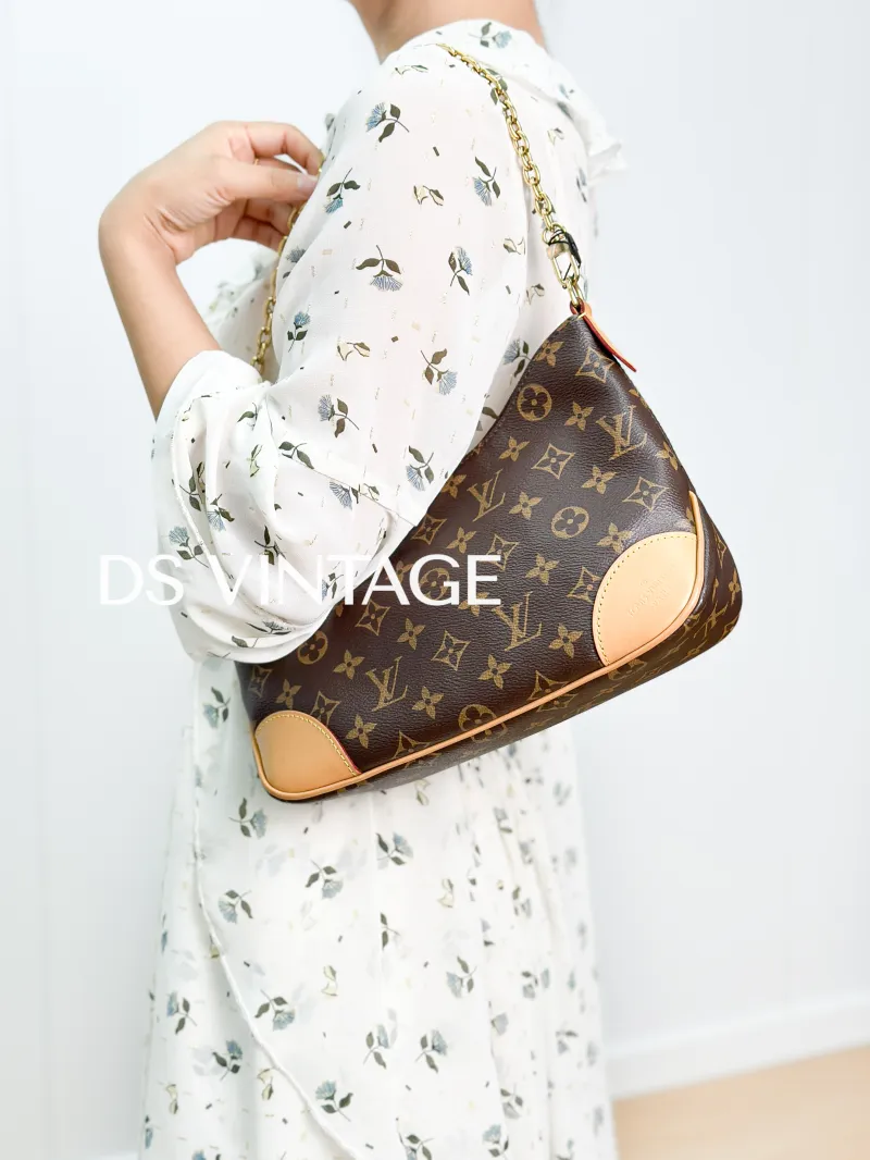Louis Vuitton Crossbody Bag Boulogne PVC Small26 × 9.5 × 16 cm — on-model view 4 of 6
