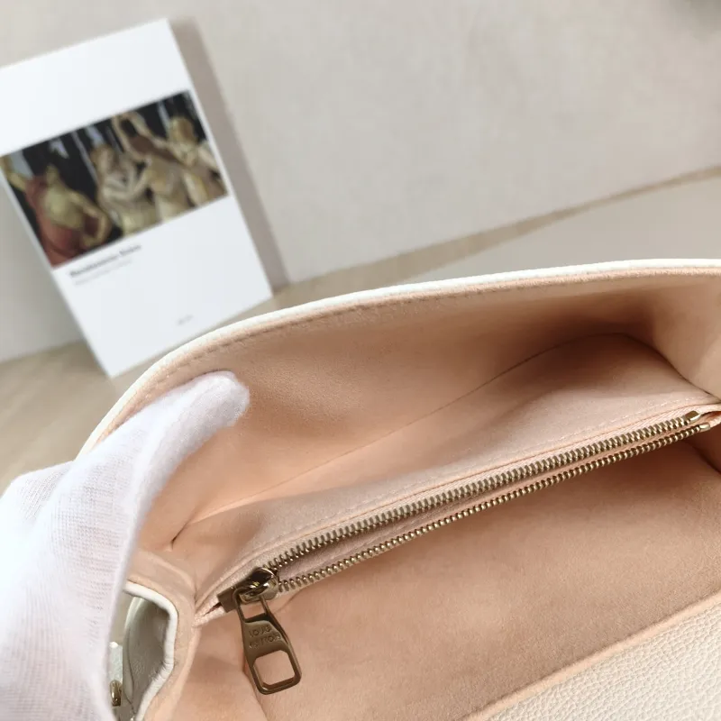 Louis Vuitton Crossbody Bag Pochette Métis East West White · Pink Calfskin Small 21.5 × 6 × 13.5 cm — detail view 8 of 13