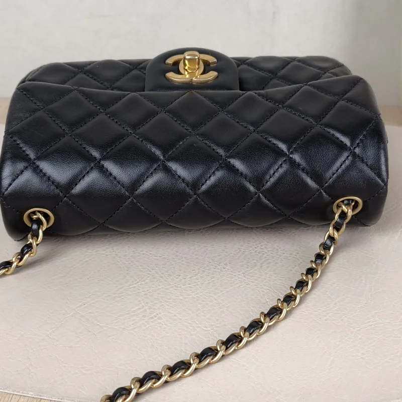 Chanel Crossbody Bag Classic Flap Large Mini CF Mini Black with Gold-Tone Hardware Lambskin mini 20 × 6 × 12 cm 29 — detail view 15 of 15