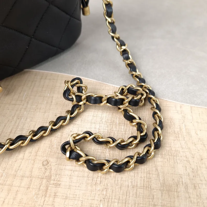 Chanel Crossbody Bag 25c Collection Woven Black Lambskin One Size 21 × 6 × 13 cm — detail view 8 of 12