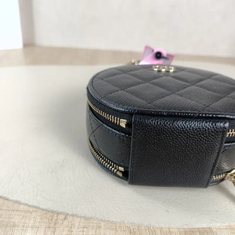 Chanel Crossbody Bag Crossbody Bag Black Grained Calfskin 12 × 5.5 × 11 cm 31 — detail view 6 of 12