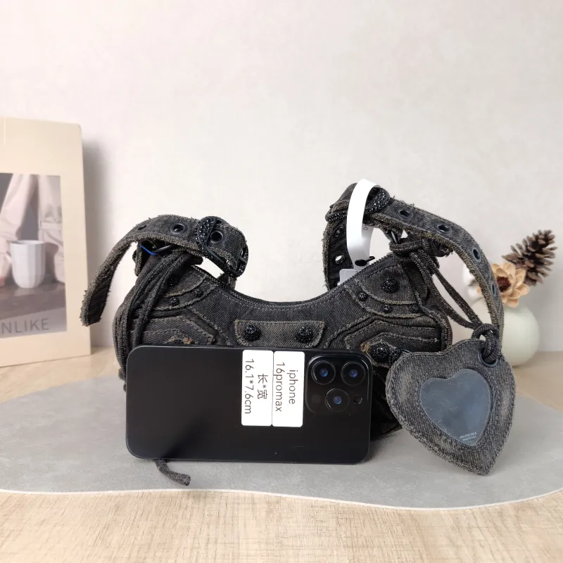 BALENCIAGA Crossbody Bag Black XS 26 × 7 × 16 cm — cover view 2 of 5