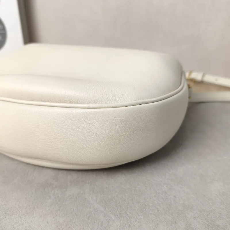 CELINE Crossbody Bag TEEN LULU hobo White Calfskin Small21 × 5 × 24 cm — detail view 8 of 13