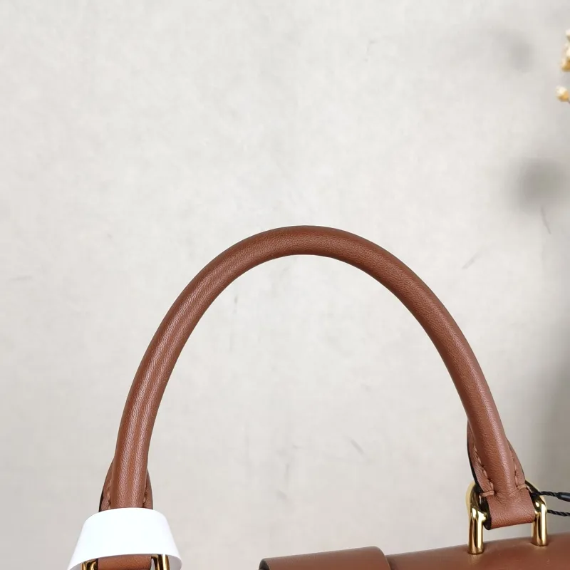 Louis Vuitton Crossbody Bag Locky BB Caramel PVC BB 20 × 7.5 × 16 cm — detail view 9 of 11