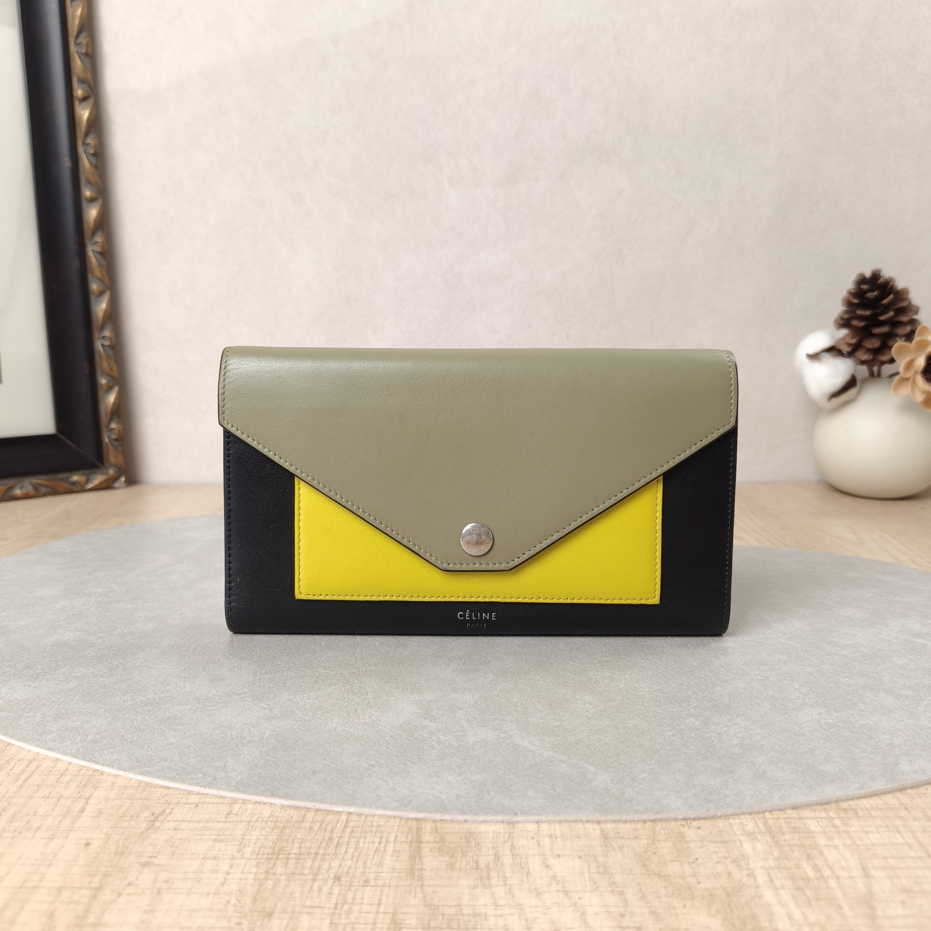 CELINE Wallet Wallet Colorblock Calfskin 19.5 × 1.7 × 11 cm