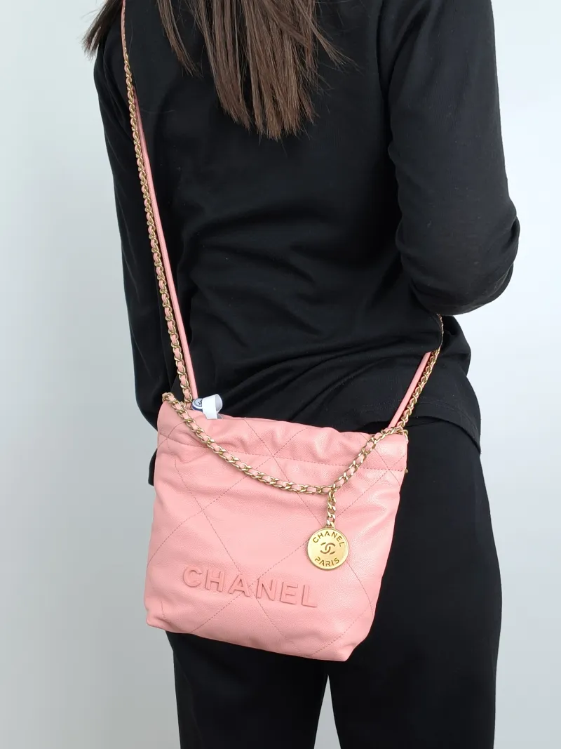 Chanel Shoulder Bag22Bag CC alfskinmini20 × 6 × 19 cm — on-model view 3 of 3
