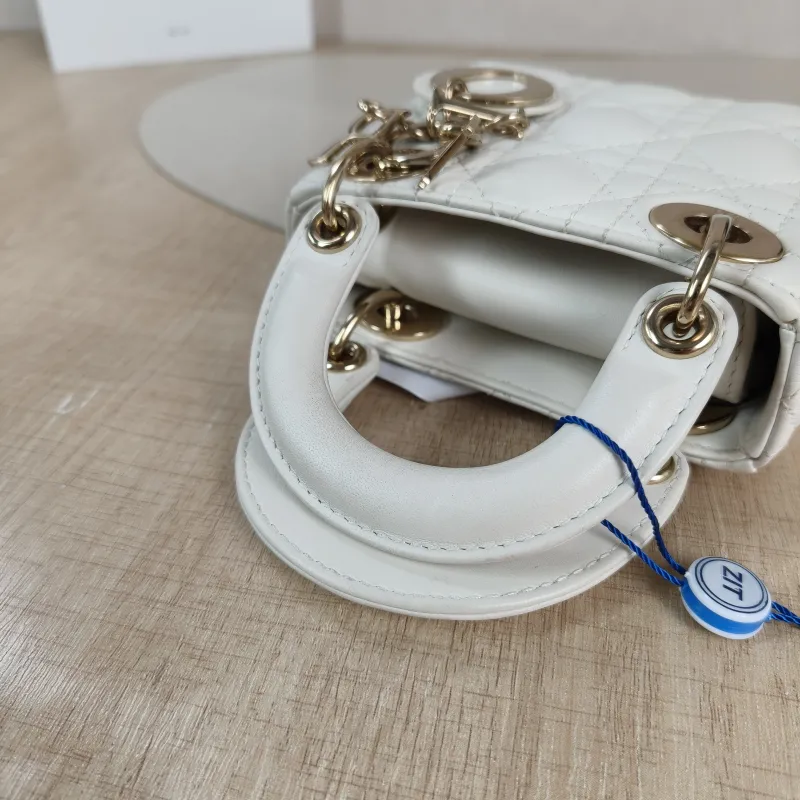 DIOR Crossbody Bag Lady Lady Dior Bag White Lambskin Mini 12 × 5 × 10 cm — detail view 7 of 11