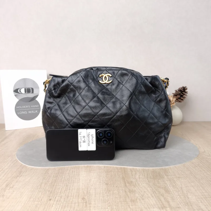 Chanel Shoulder Bag hobo Black Lambskin One Size 32 × 10 × 26 cm 29 — cover view 3 of 6