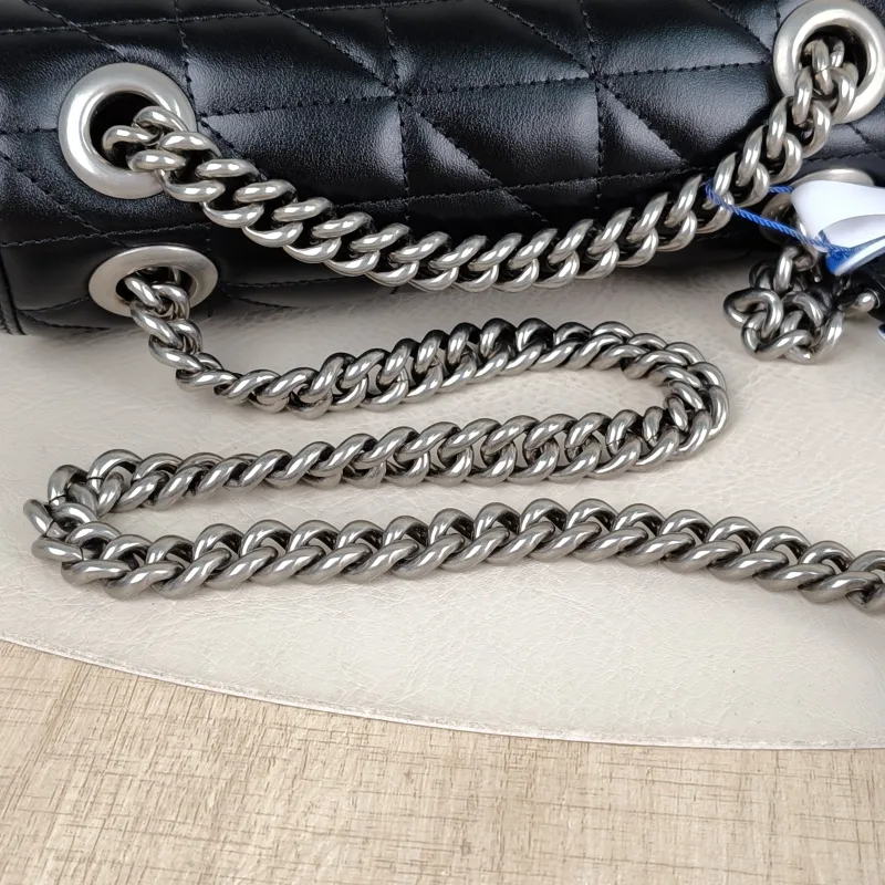 GUCCI Crossbody Bag GG Marmont Small Marmont 22 Black Calfskin Small 22 × 6 × 13 cm — detail view 5 of 11