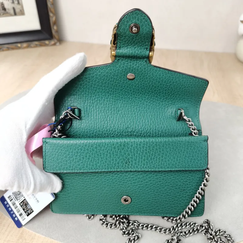 GUCCI Crossbody Bag Dionysus Green Calfskinmini16.5 × 4.5 × 10 cm — detail view 2 of 19