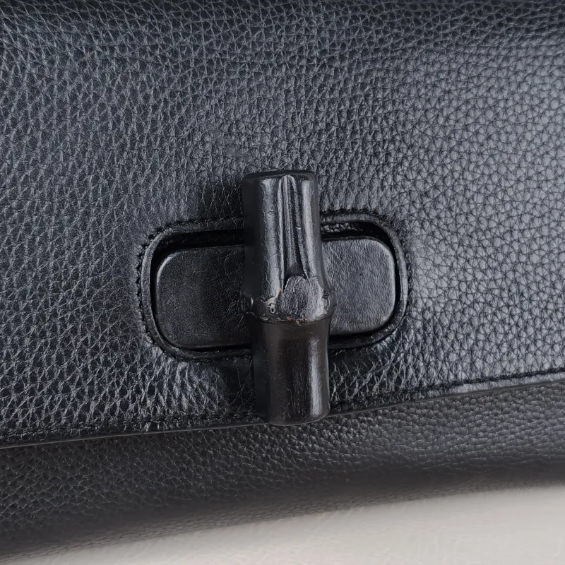 GUCCI Crossbody Bag Crossbody Bag Black Calfskin One Size 25.5 × 8 × 16 cm — detail view 4 of 11