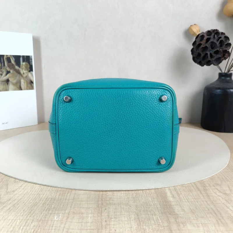 Hermès Top Handle Bag Picotin Lock 18 187F TC Calfskin Small18 × 13 × 18 cm — cover view 4 of 5
