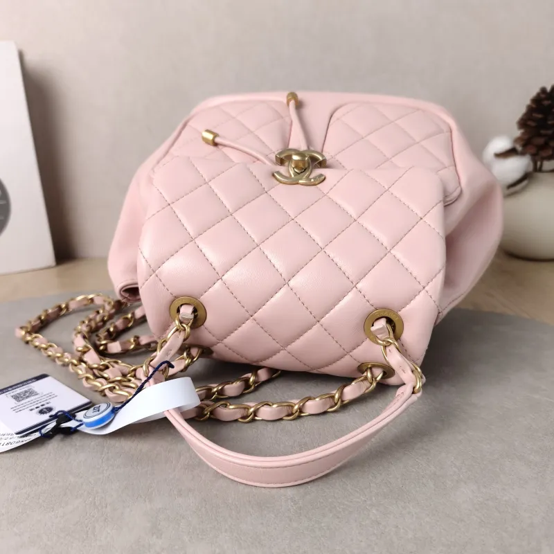 Chanel Crossbody Bag23k Backpack Pink Lambskin One Size20 × 12 × 23 cm — detail view 7 of 14