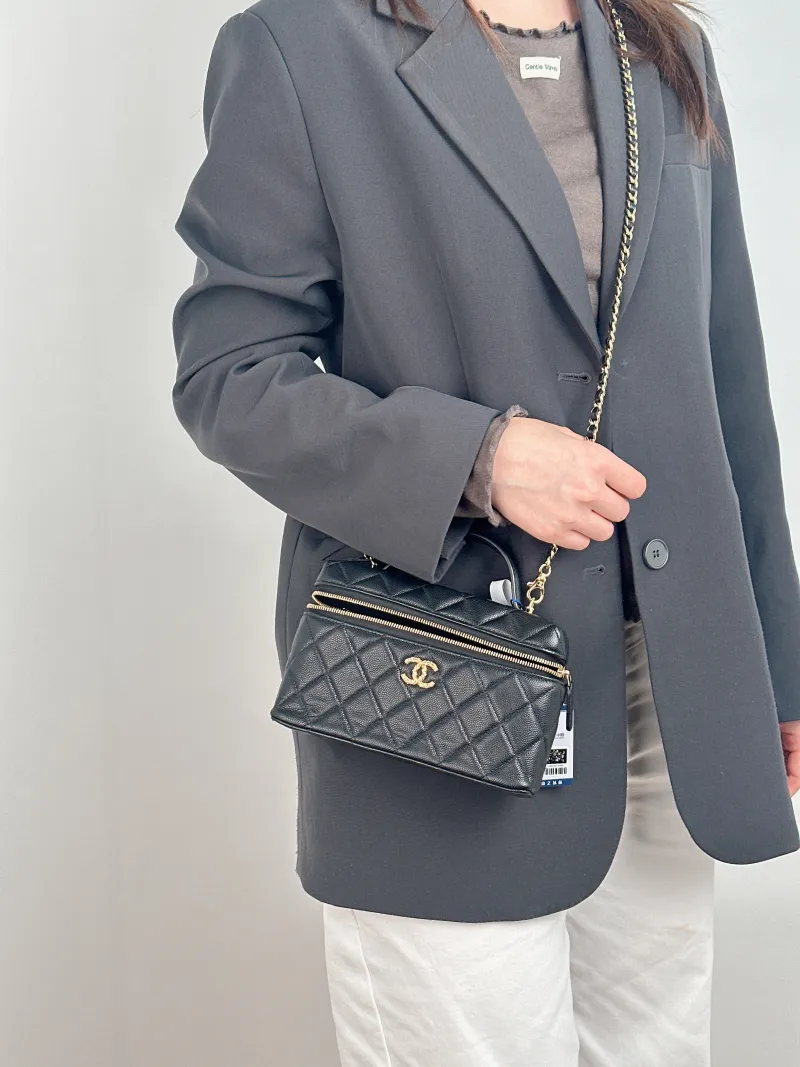 Chanel Crossbody Bag lp Box Bag Top Handle Crossbody Bag Black Grained Calfskin 19.5 × 5 × 12 cm — on-model view 2 of 2