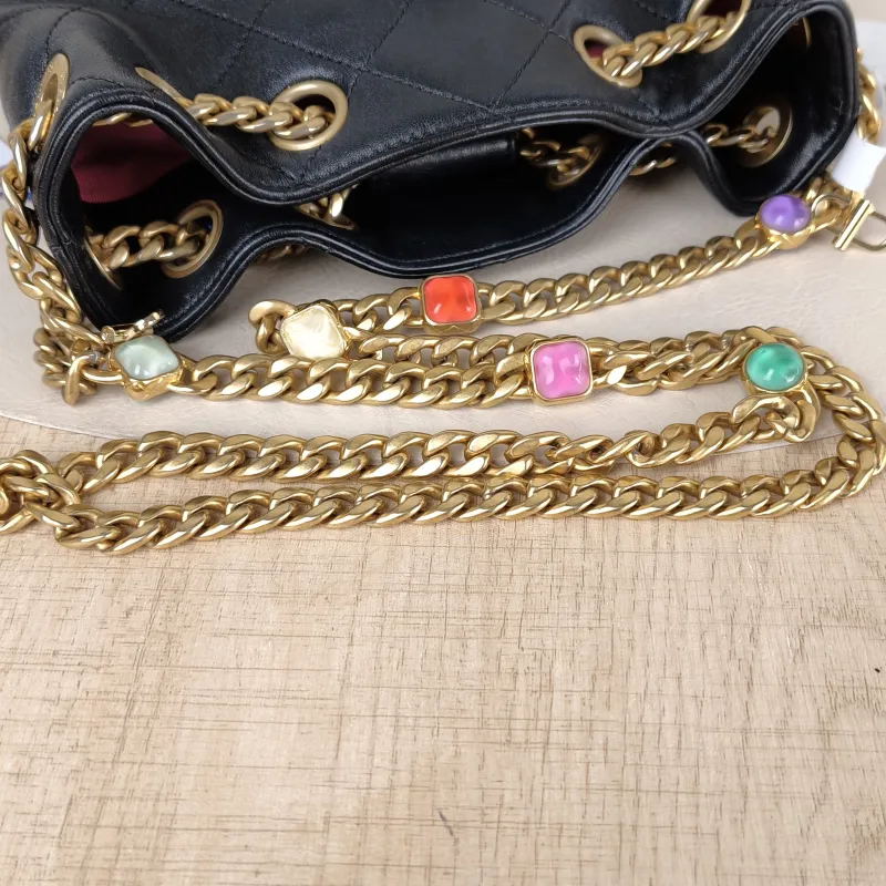 Chanel Crossbody Bag Crossbody Bag Black Calfskin One Size15 × 8 × 20 cm — detail view 4 of 11
