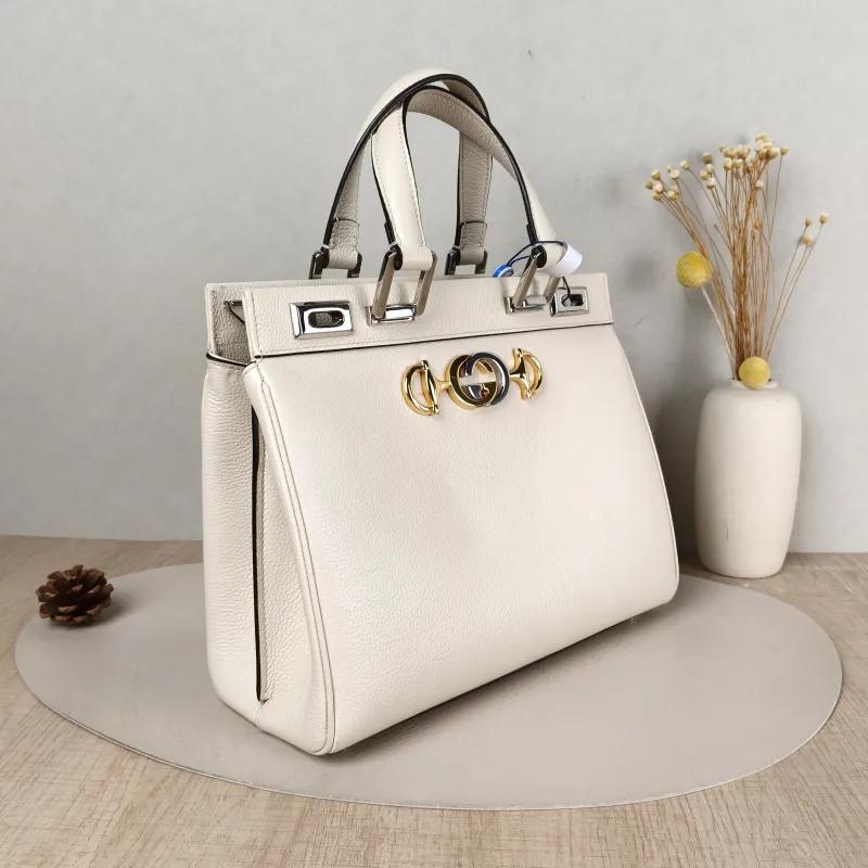 GUCCI Crossbody Bag zumi Top Handle Bag White Calfskin Small 27 × 10 × 22 cm — cover view 2 of 5