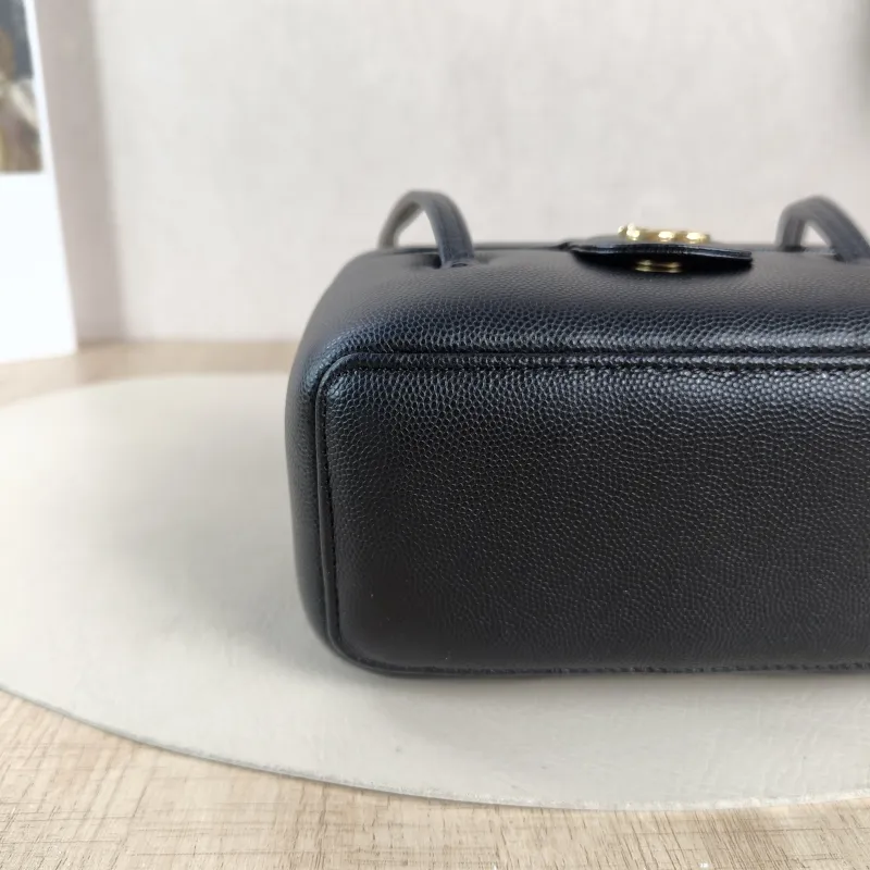 Chanel Crossbody Bag lp Box Bag Black Grained Calfskin 16 × 8 × 9.5 cm Microchip Edition — detail view 1 of 12