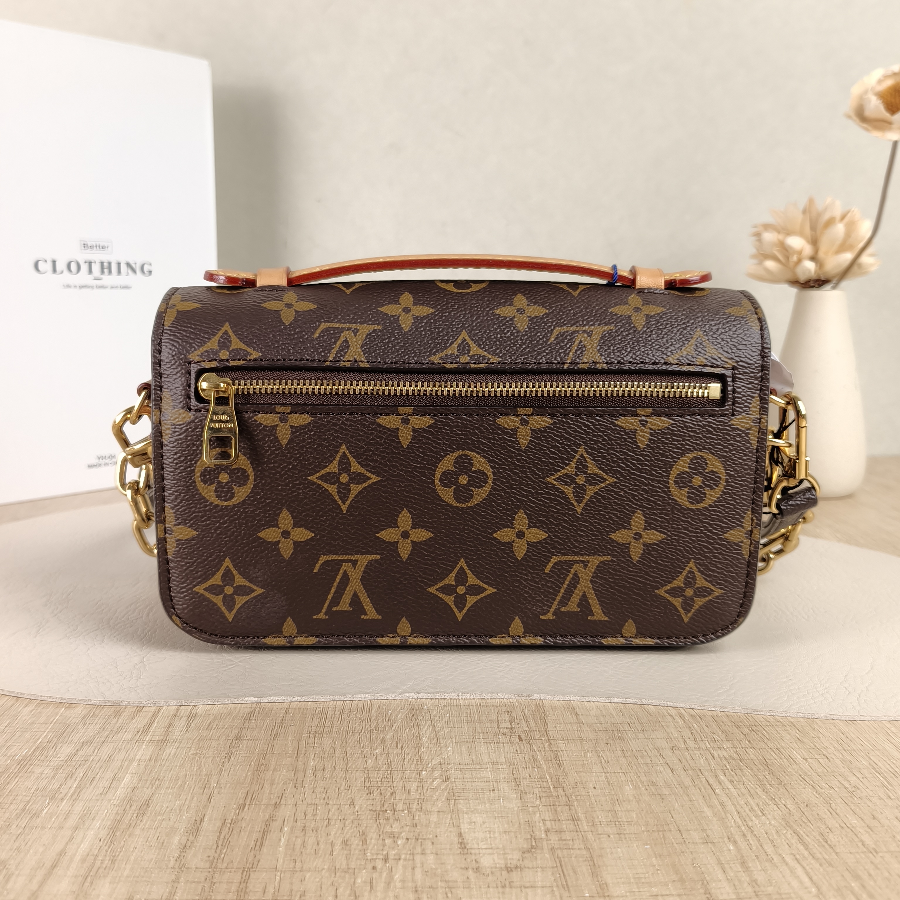 Louis Vuitton Crossbody Bag Pochette Métis East West Monogram PVC Small21.5 × 6 × 13.5 cm — cover view 4 of 5
