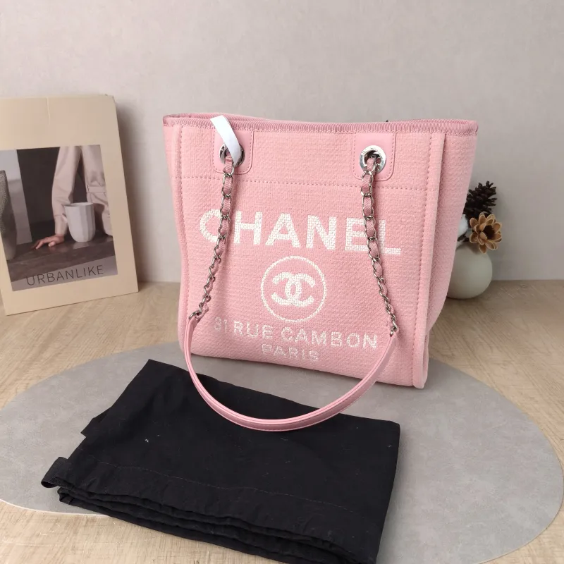 Chanel Shoulder Bag Pink One Size 26 × 10 × 26 cm — cover view 3 of 6