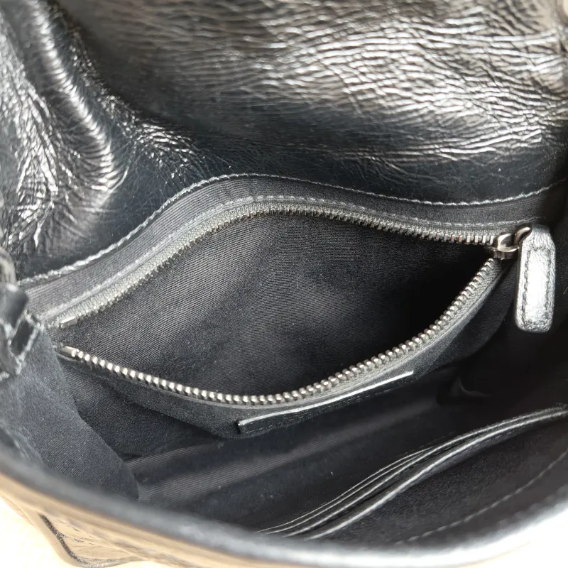 SAINT LAURENT Crossbody Bag Niki Chain Bagwoc Black Waxed Leather Calfskin Mini 19 × 5 × 16 cm — detail view 6 of 11