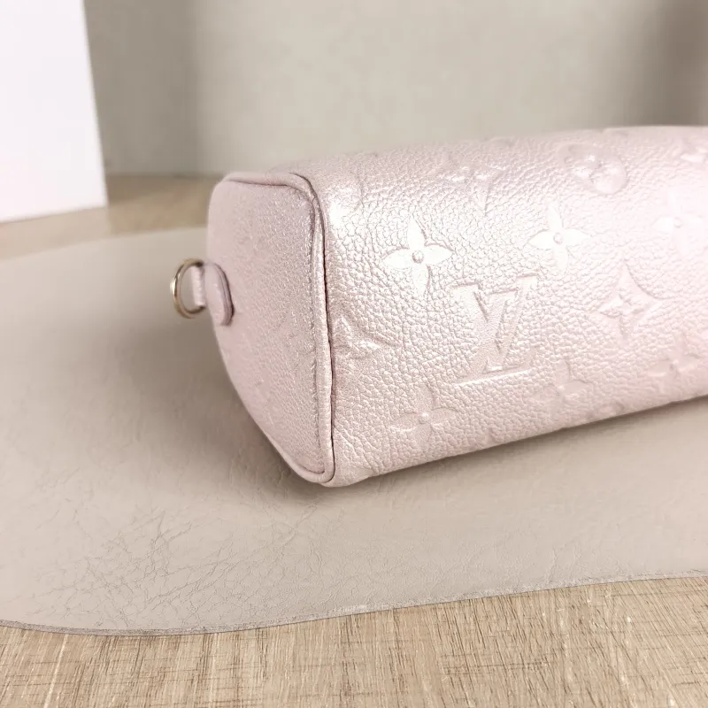 Louis Vuitton Crossbody Bag Speedy Nano Calfskin nano 16 × 7.5 × 10 cm — detail view 9 of 10