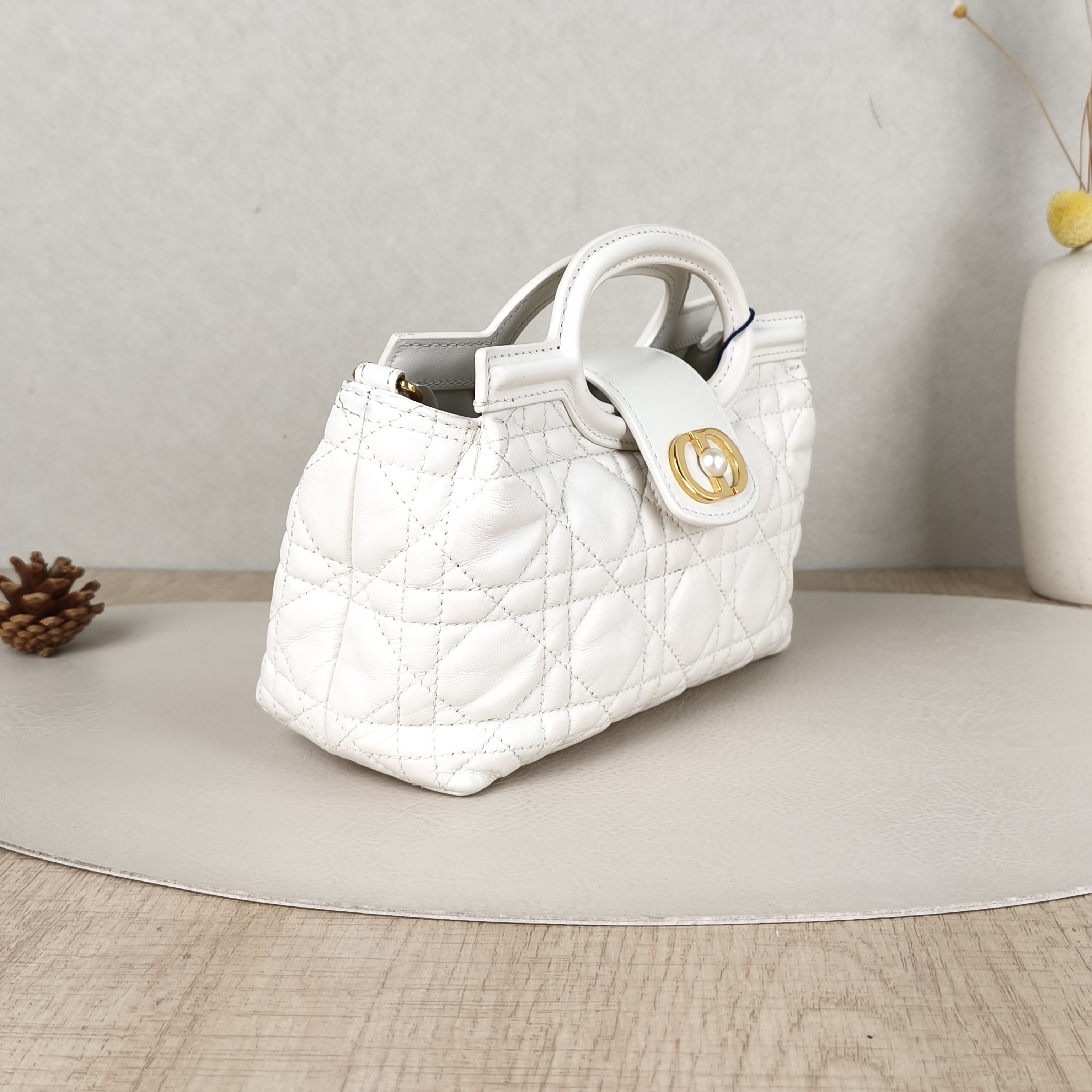 DIOR Crossbody Bag Jolie Top Handle Chain Bag White Lambskinmini18.5 × 8.5 × 13 cm — cover view 2 of 6