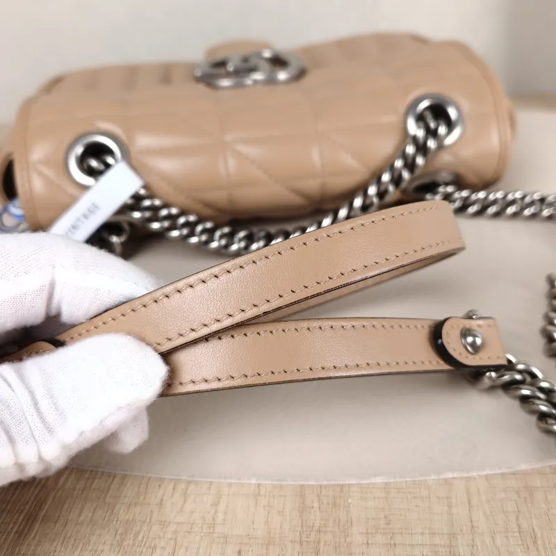 GUCCI Crossbody Bag GG Marmont Small Marmont 22 Taupe Calfskin Small 22 × 6 × 13 cm — detail view 2 of 12