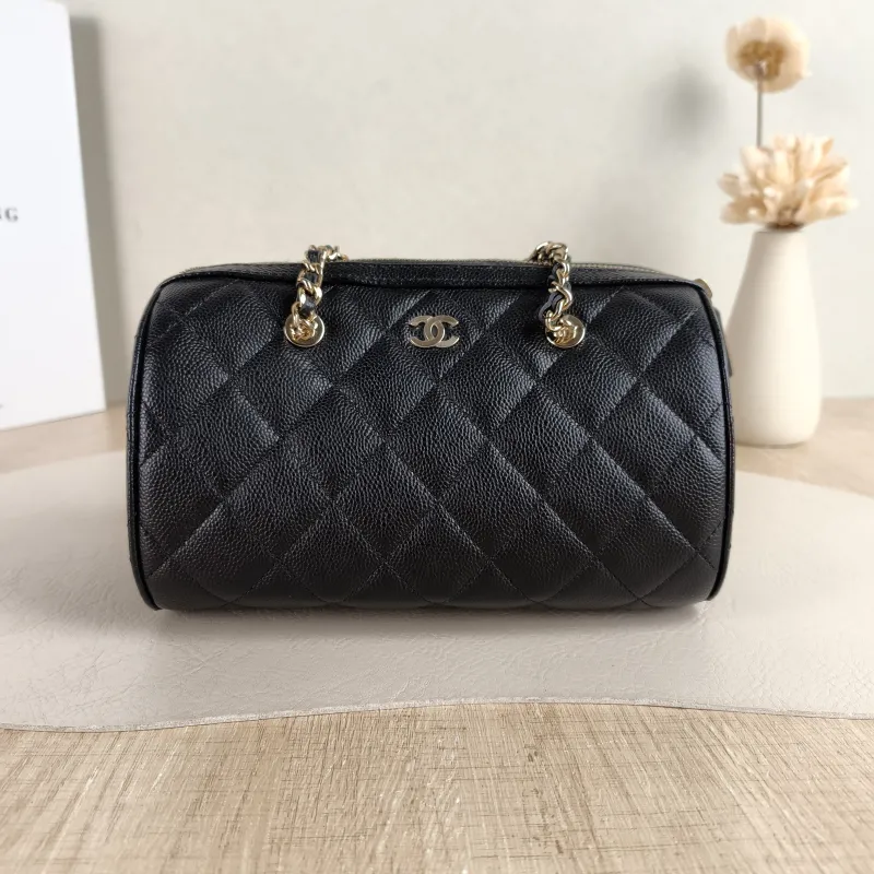 Chanel Crossbody Bag Crossbody Bag Black Grained Calfskin One Size 18.5 × 11 × 11.5 cm
