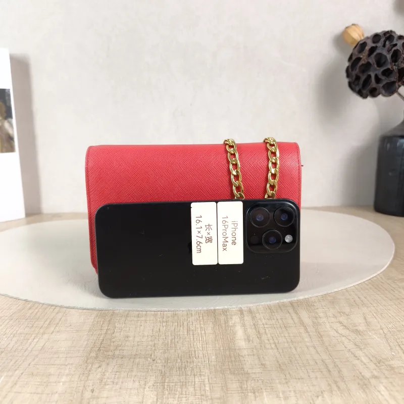 PRADA Crossbody Bag Saffiano Red Calfskin One Size 18 × 4 × 12 cm — cover view 3 of 6