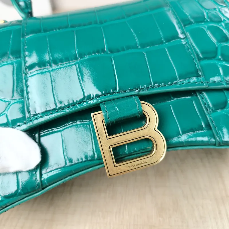 BALENCIAGA Crossbody Bag Hourglass Hourglass Bag Green Calfskinmini19 × 5 × 12 cm — detail view 10 of 15