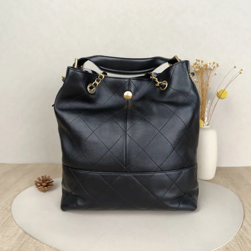 Chanel Shoulder Bag hobo Black Calfskin One Size27 × 11 × 29 cm — cover view 9 of 9