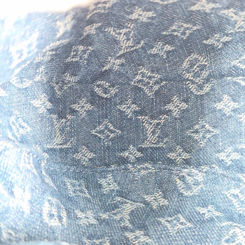 Louis Vuitton Shoulder Bag Pochette Valley Blue One Size21 × 7 × 15 cm — detail view 1 of 10