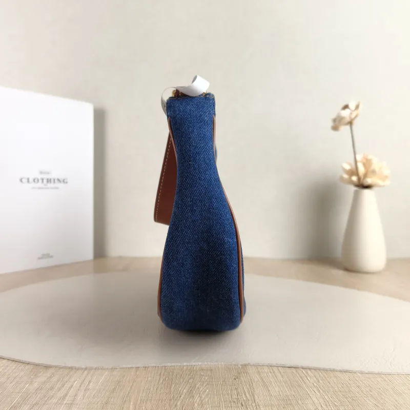 CELINE Shoulder Bag AVA Blue 24.5 × 7 × 16 cm — detail view 10 of 11