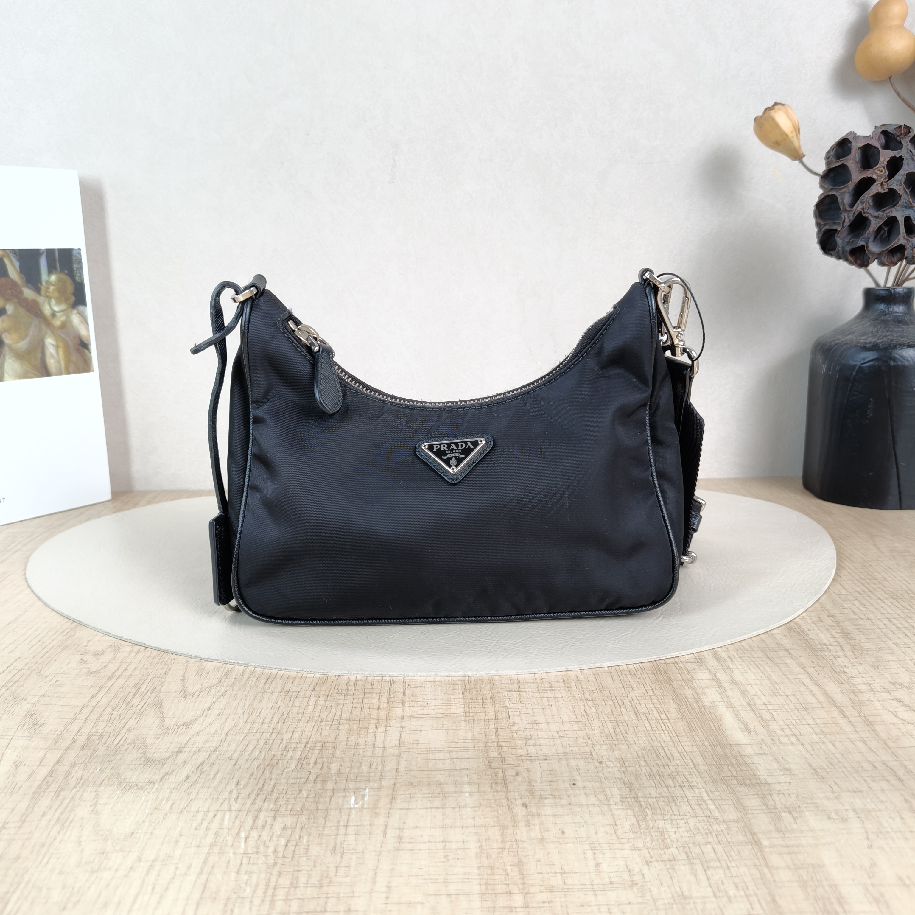 PRADA Crossbody Bag Re-Edition 2005 Hobo Black Nylonmini22 × 6 × 18 cm