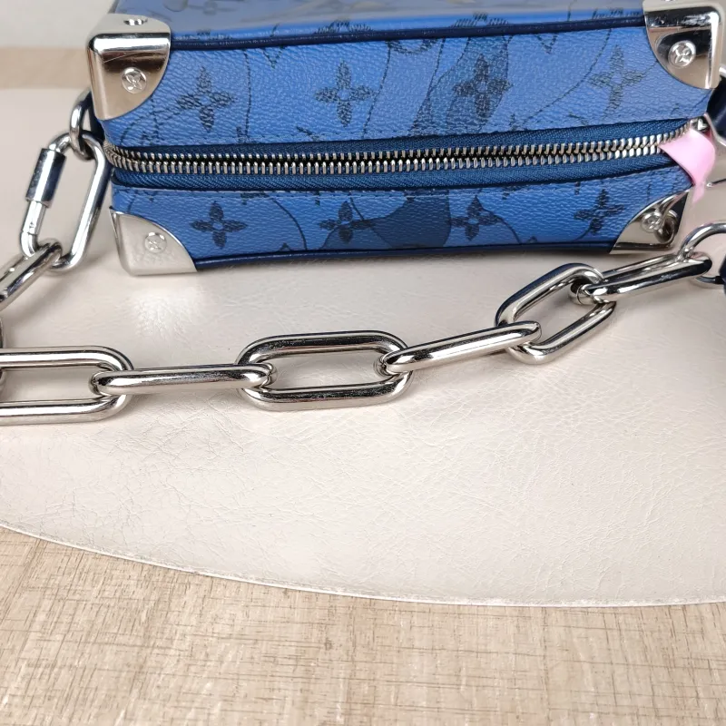Louis Vuitton Crossbody Bag SOFT TRUNK Box Navy PVC Mini 18.5 × 8 × 13 cm — detail view 4 of 11
