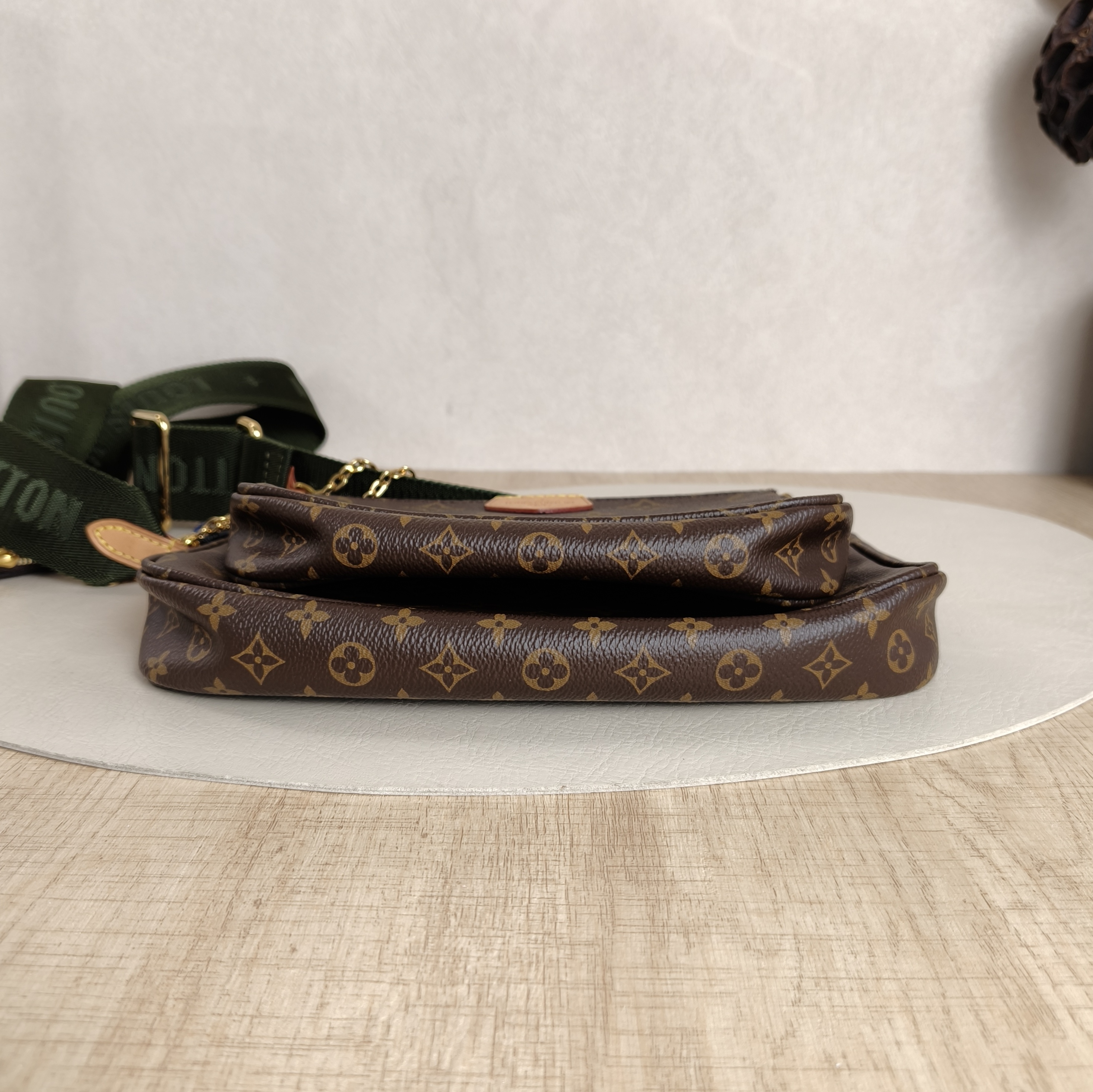 Louis Vuitton Crossbody Bag Multi Pochette Accessoires Shoulder Strap PVC Small24 × 4 × 13.5 cm — cover view 4 of 5