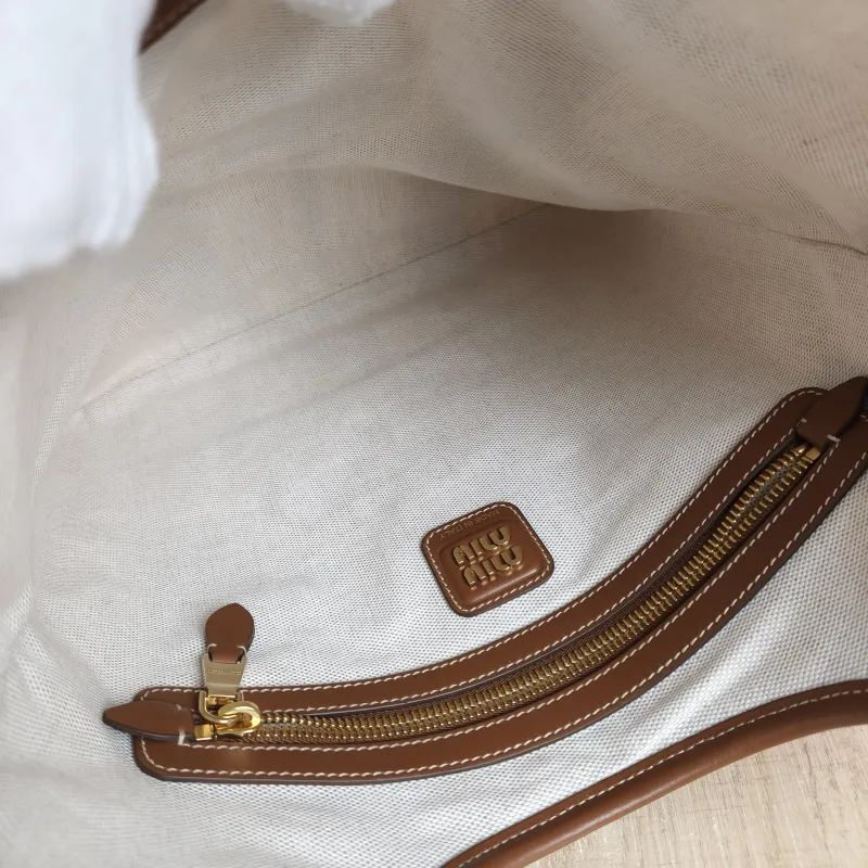 Miumiu Shoulder Bag IVY Tote Shopping Tote Canvas Medium 35*40 — detail view 8 of 12